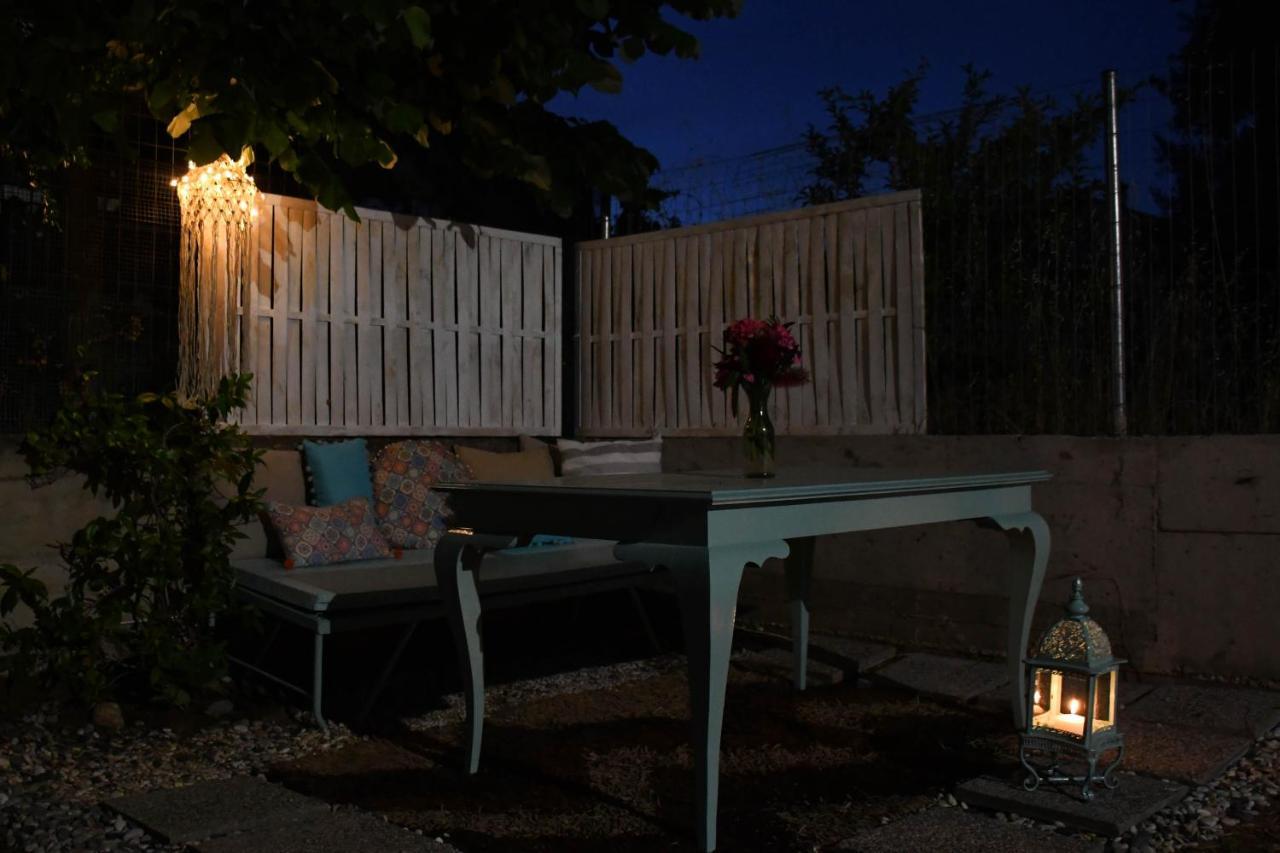 Theano Luxury Suites Nikiti Bagian luar foto