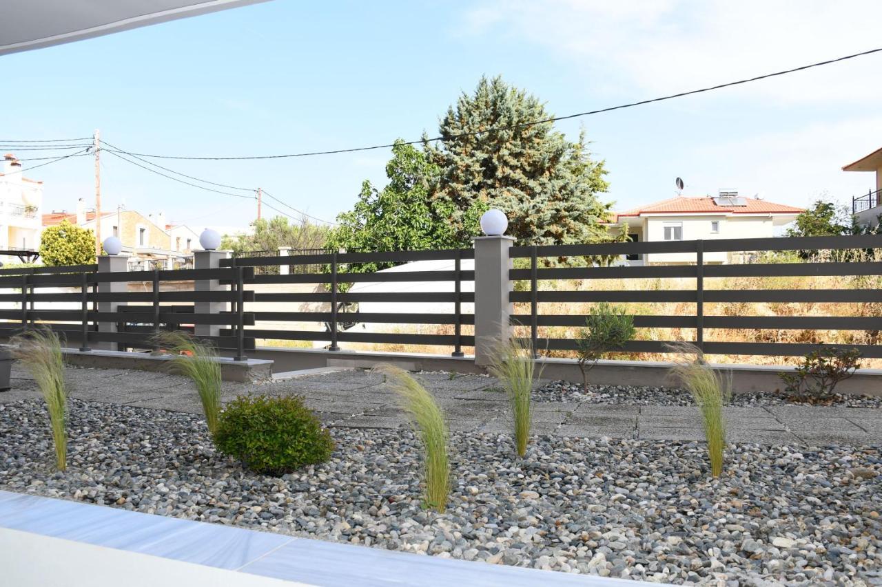 Theano Luxury Suites Nikiti Bagian luar foto