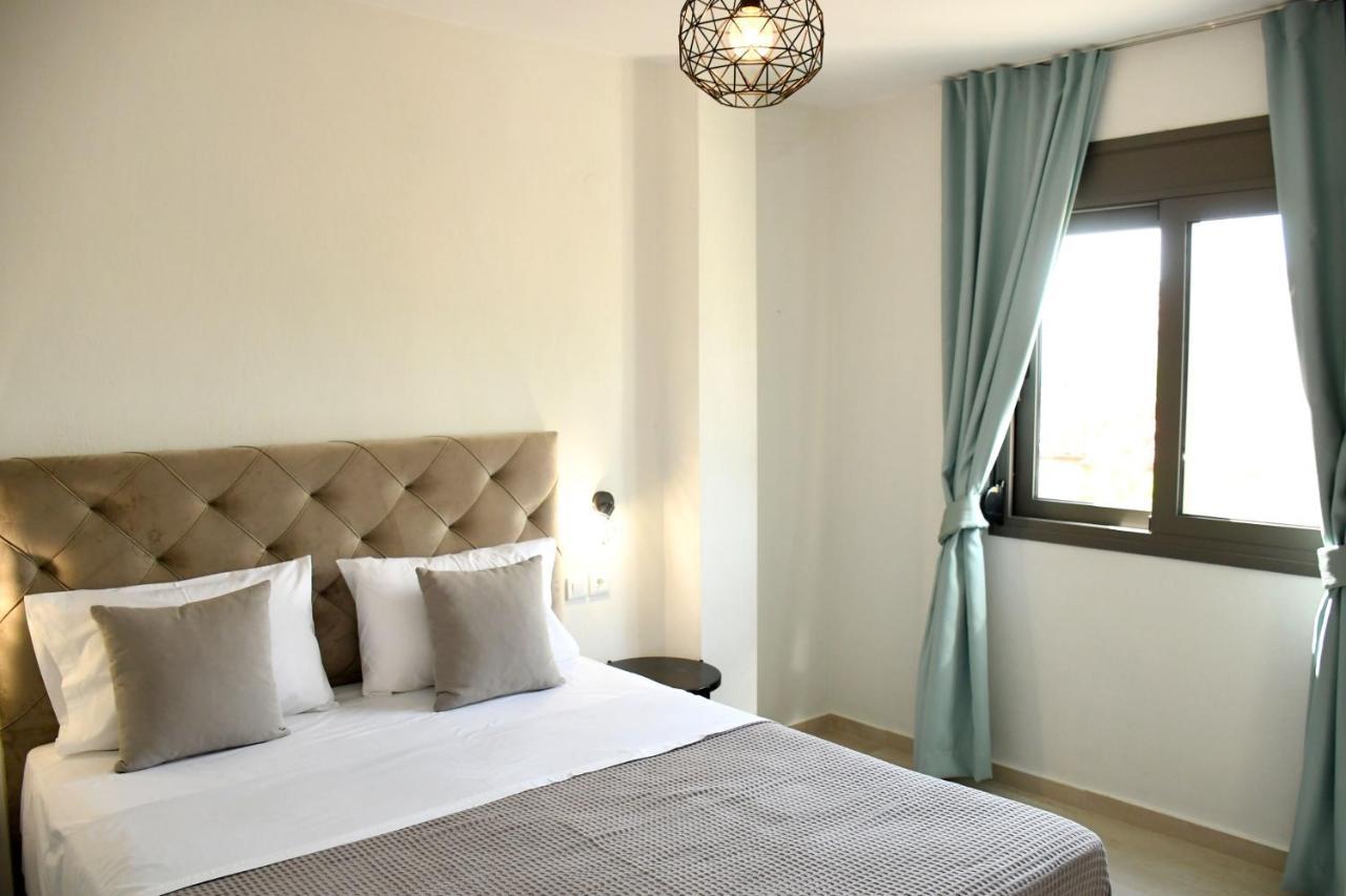 Theano Luxury Suites Nikiti Bagian luar foto