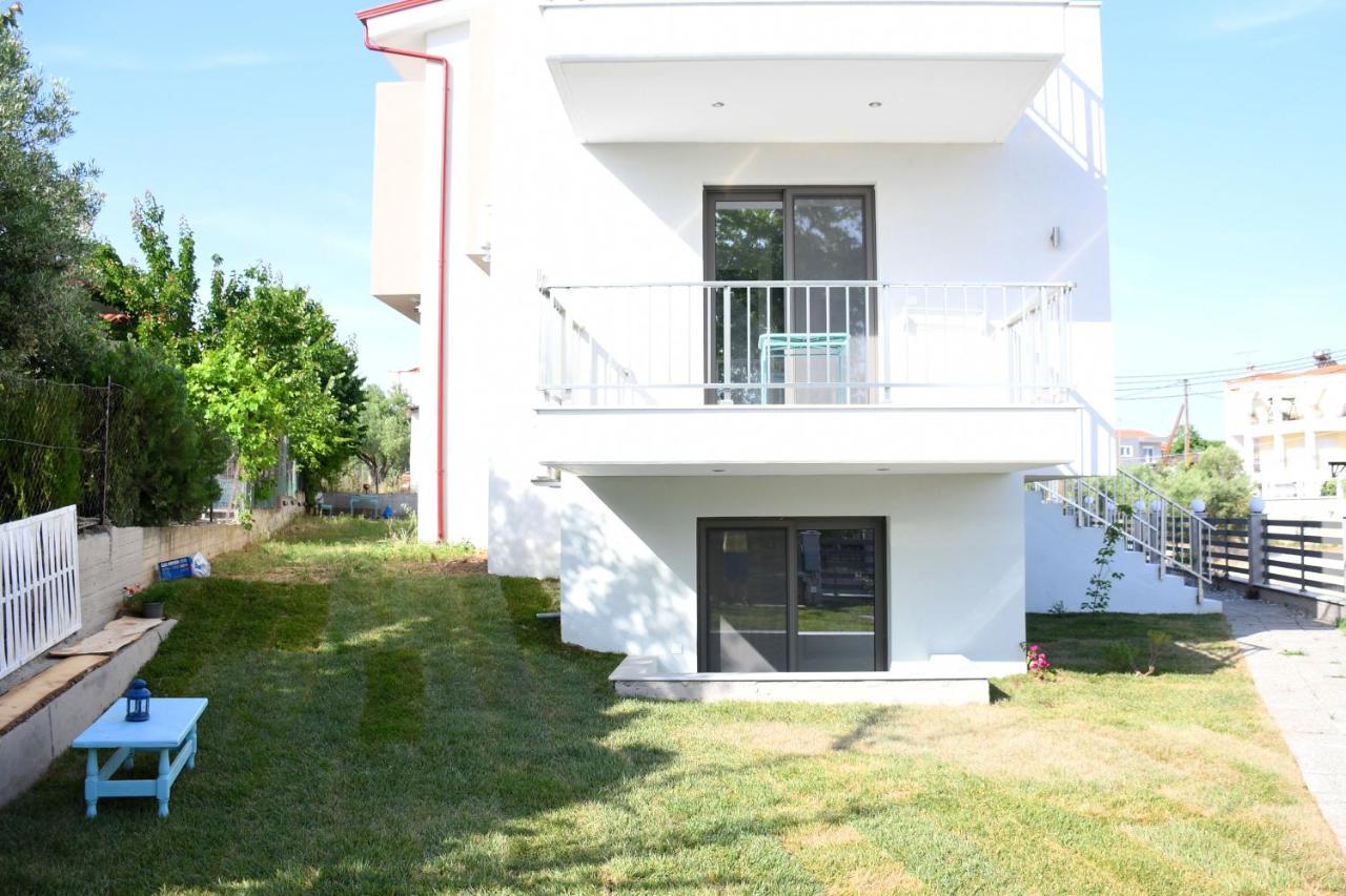 Theano Luxury Suites Nikiti Bagian luar foto